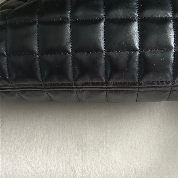 Gucci Wannabe Deco Quilted Bag - Picture 14 of 16